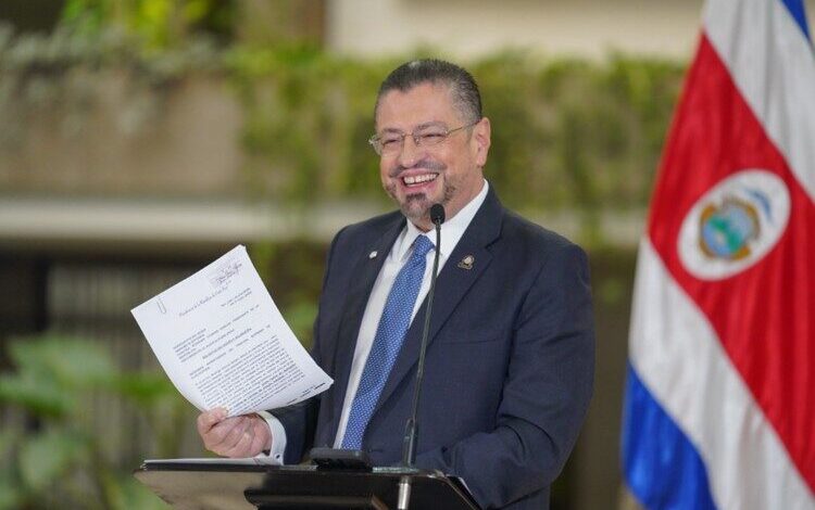 Rodrigo Chaves Robles